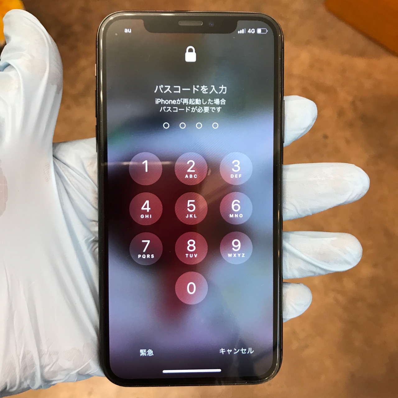 iPhone X au 液晶割れ 点滅 交換修理