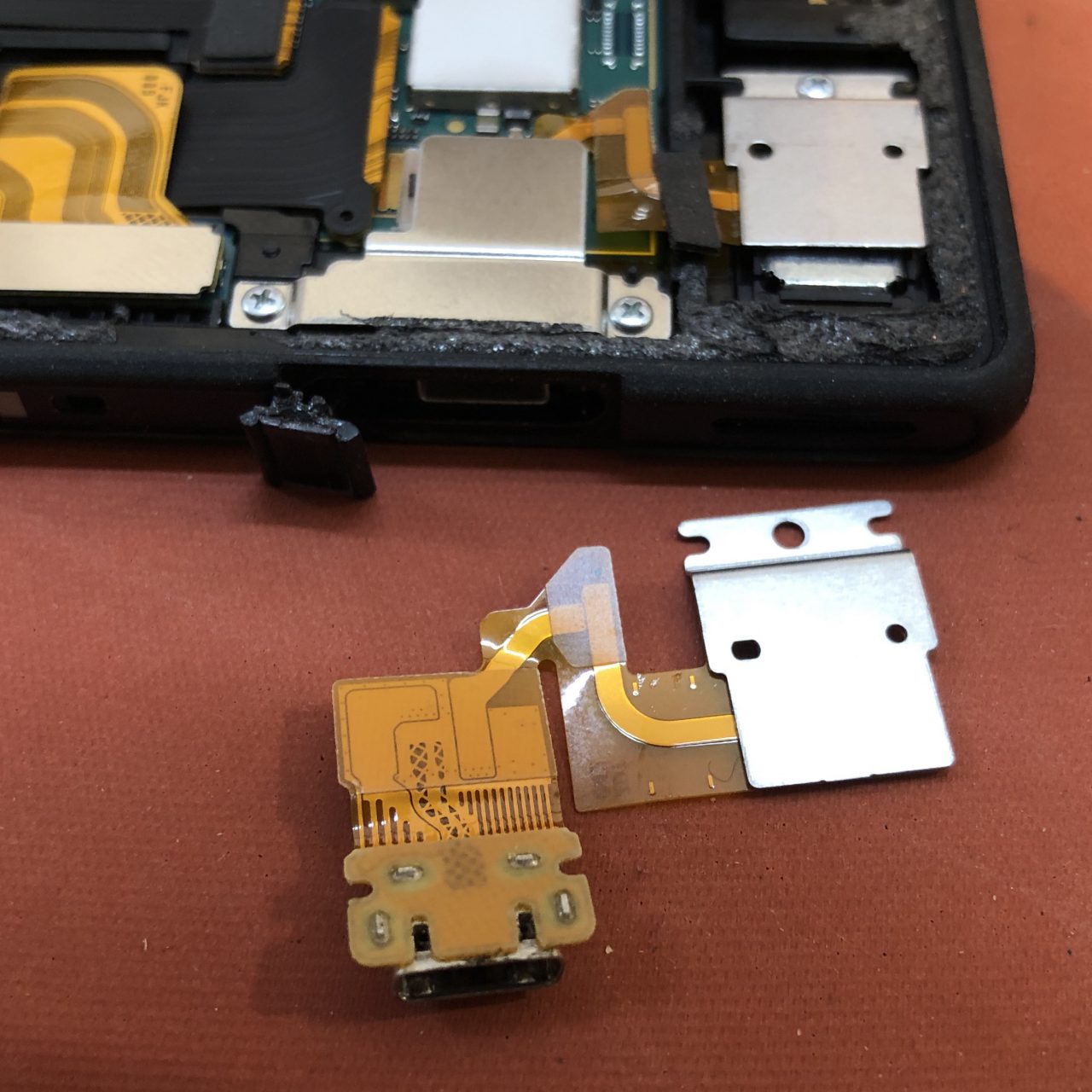 SONY Xperia Tablet Z docomo SO-03E USB充電口交換
