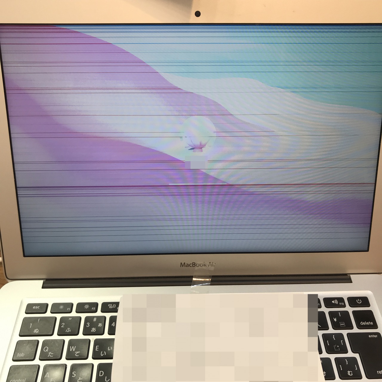 MacBook Air (13-inch, Early 2014) 液晶パネル割れ 交換修理