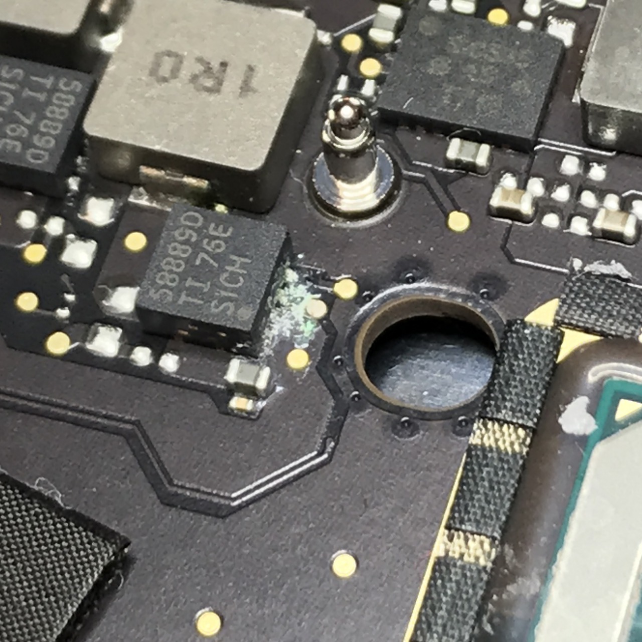 MacBook Pro (13-inch, 2017, Two Thunderbolt 3 Ports) A1708 EMC3164