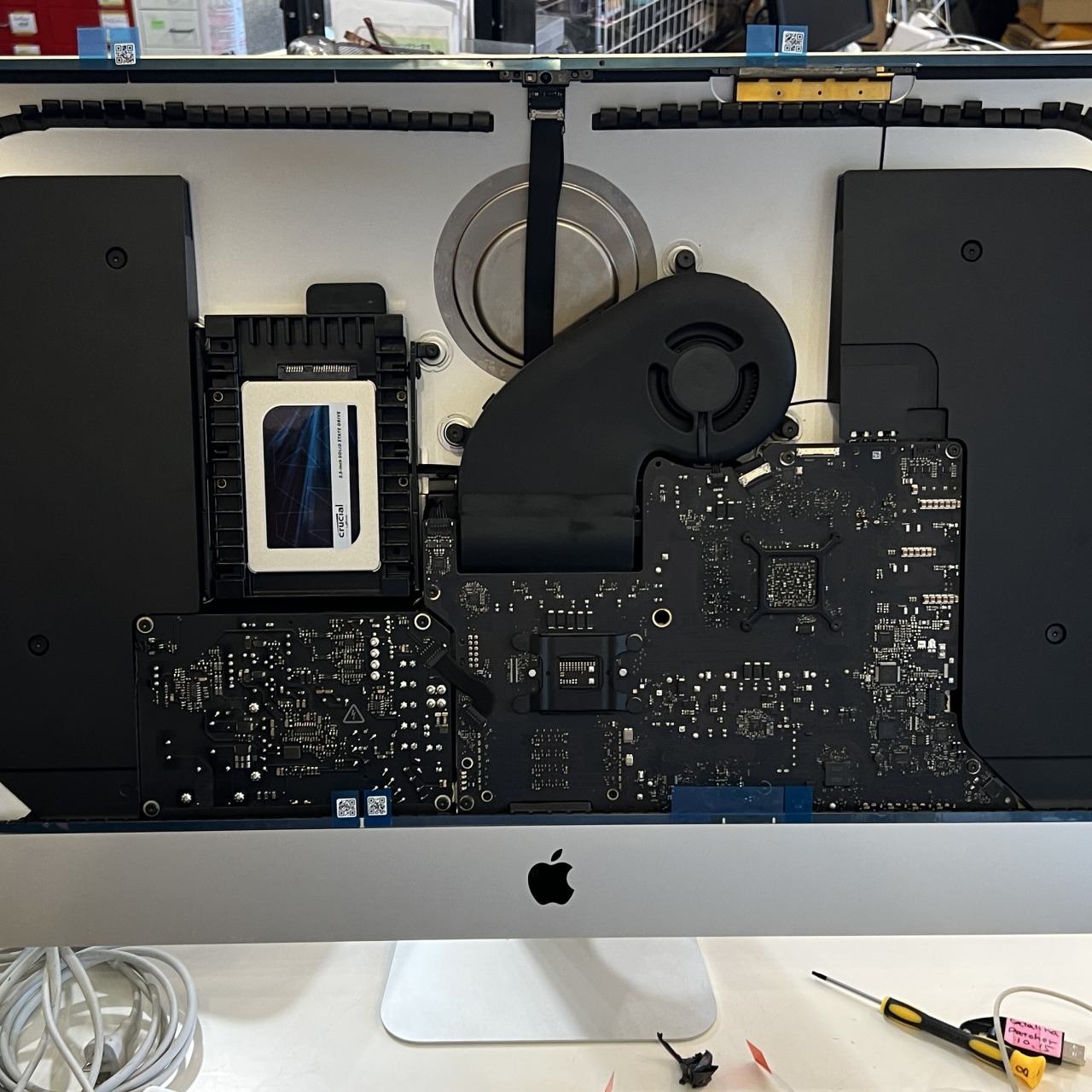 iMac (27-inch, Late 2013) FusionDriveの不具合 HDDのみをSSDへ交換