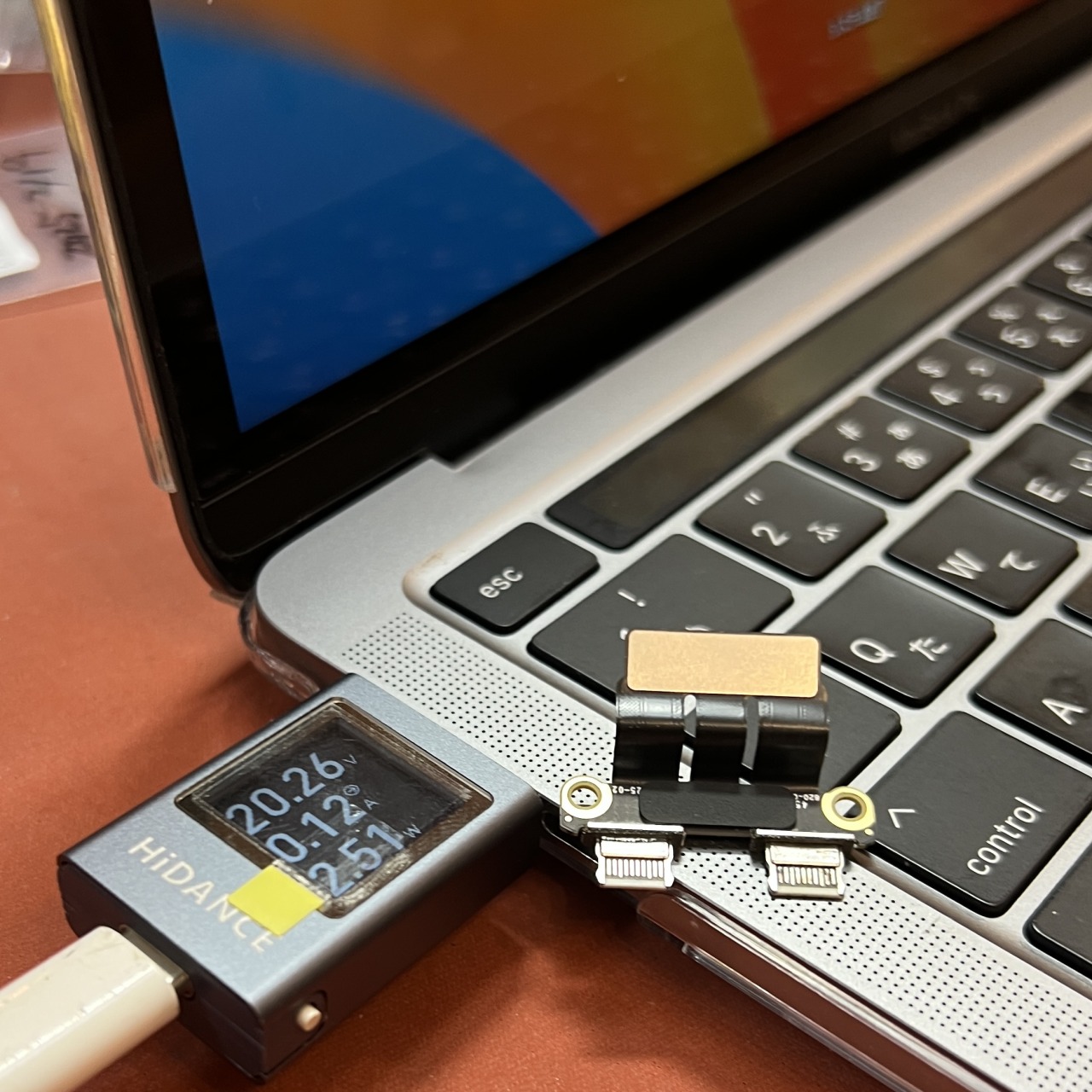 【第3者購入不可/Van】MacBook Pro Amazon.co.jp: 【整備済み品】 Apple MacBook Pro 2020, Thunderbolt